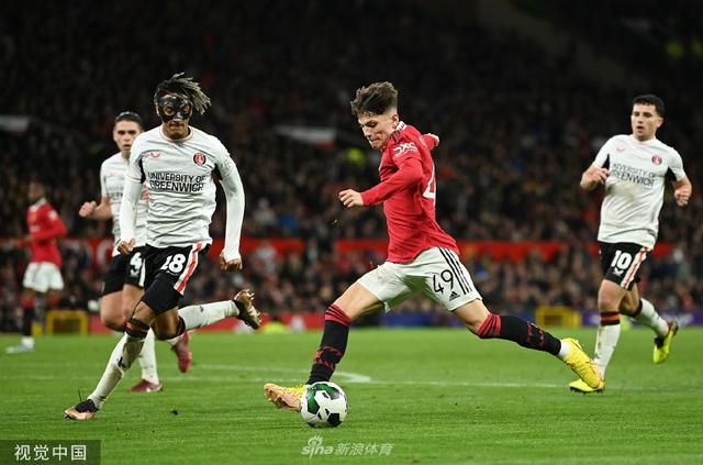 凭借敏锐的 凭借敏锐的